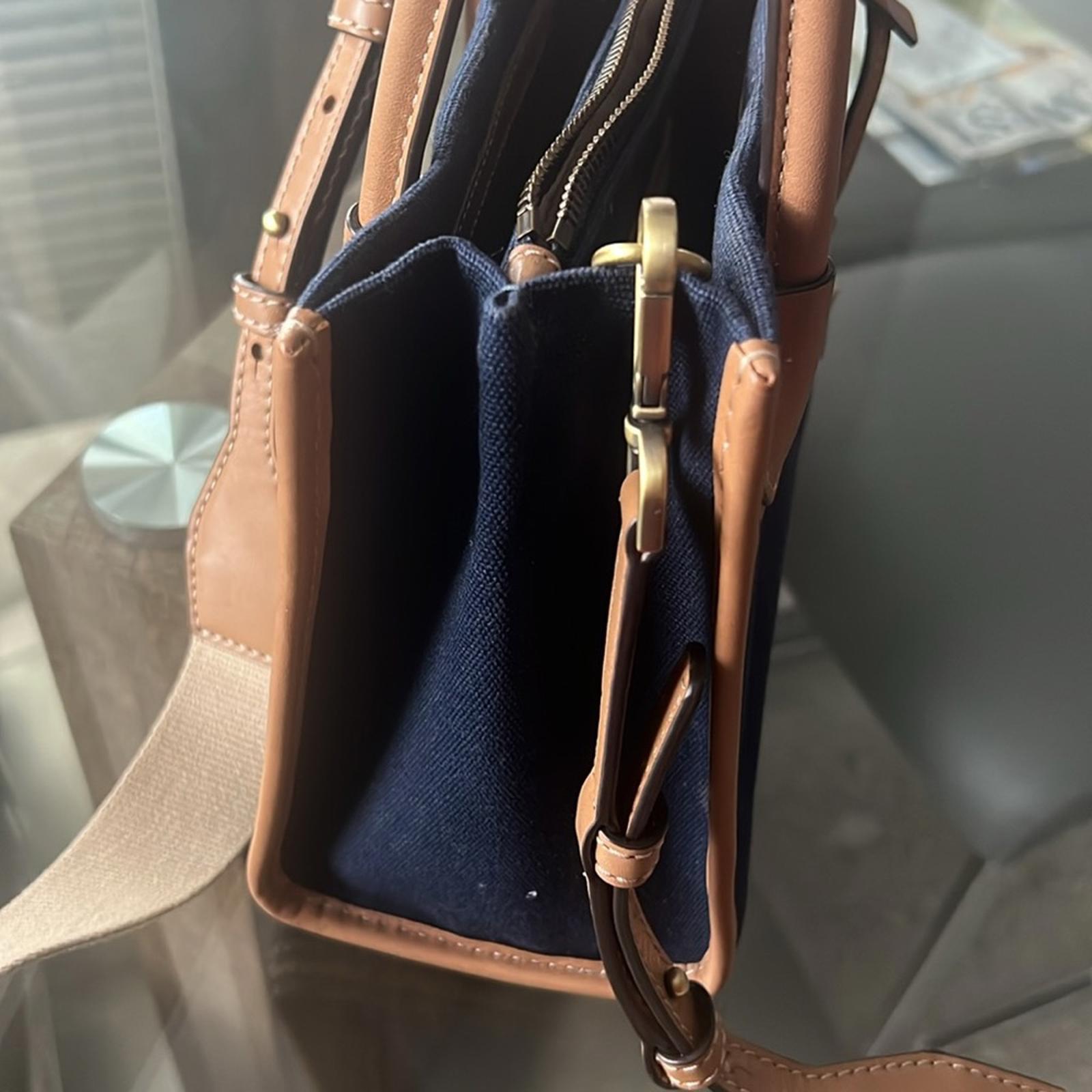 Michael Kors Mercer Canvas Crossbody, Admiral Gold EXCELLENT! Retail $228