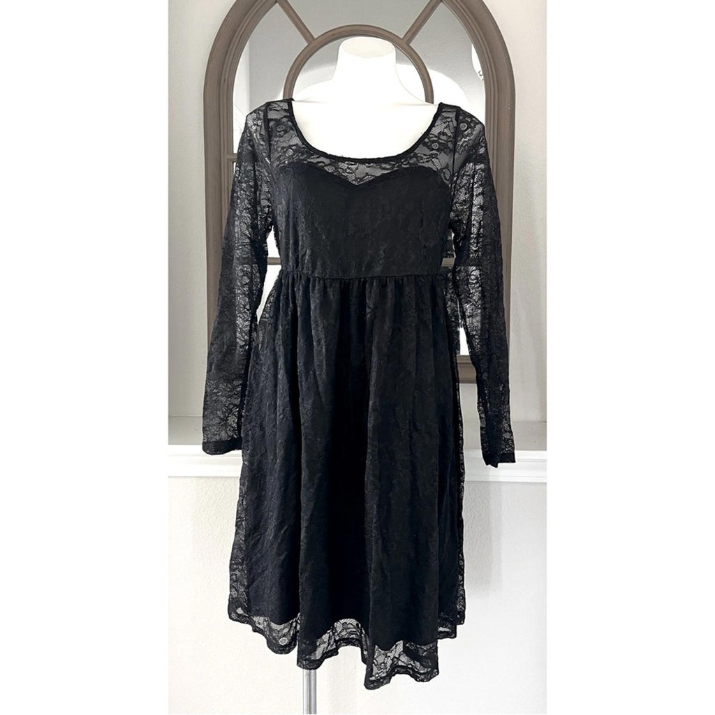 Torrid Midi Lace Dress in Black, Size 0/L EXCELLENT! $139.50
