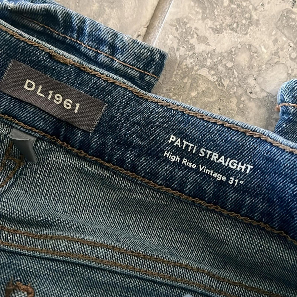DL2961 Patti Straight High Rise Vintage 31” Jeans, Size 27 New w/Tag Retail $209