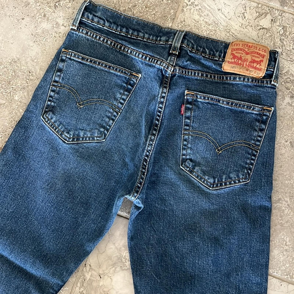 Levi’s 505™ Regular Fit Men’s Jeans, Size W32 X L32 Medium Wash EXCELLENT