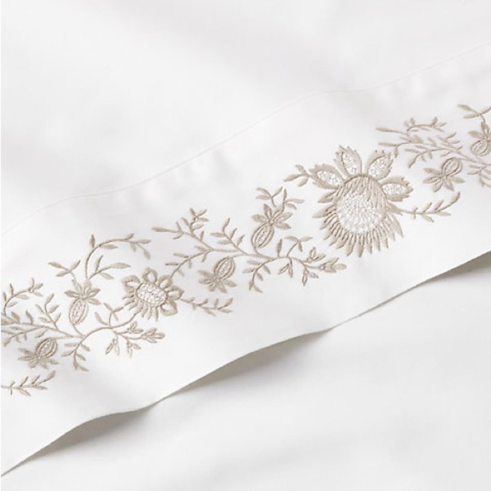 Ralph Lauren Organic Cotton Eloise Embroidery Queen Flat Sheet, Platinum, NEW