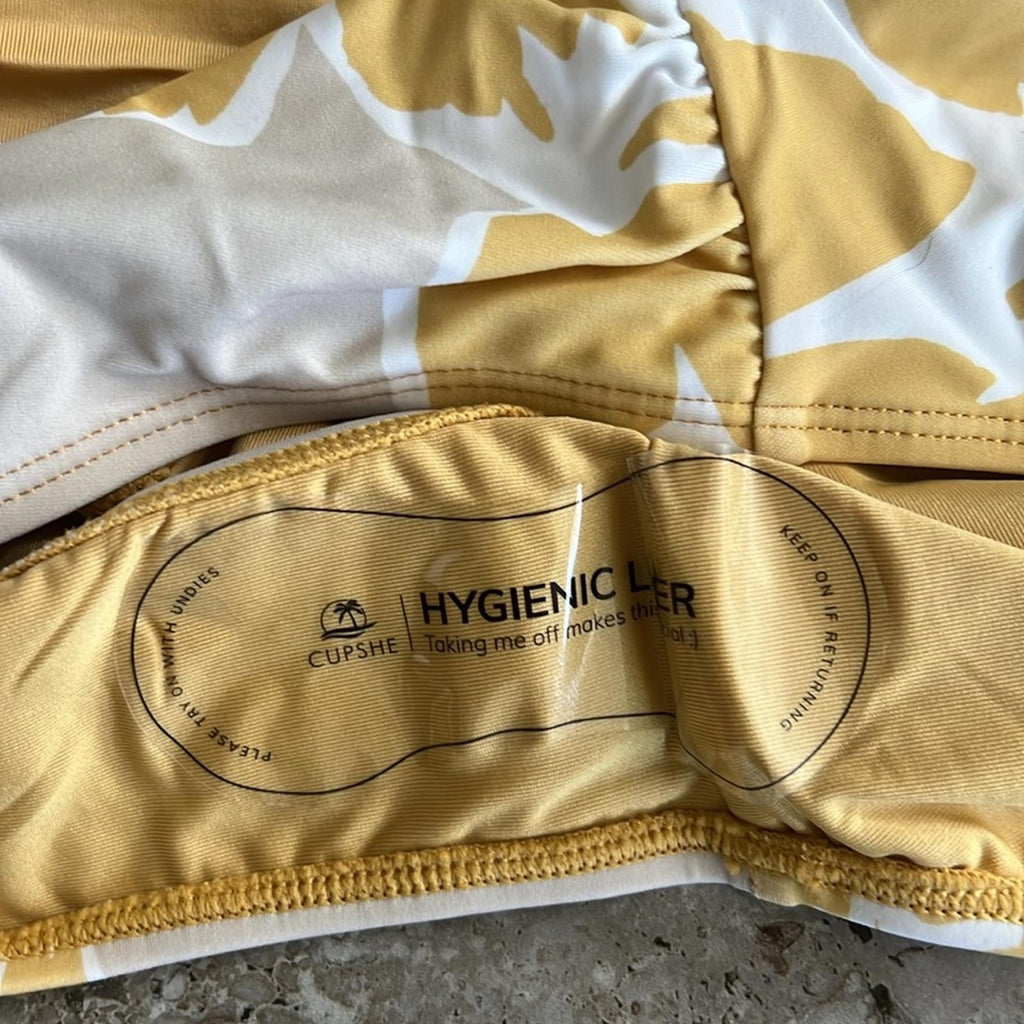 Cupshe Bikini Bottom , Size M New w/Tag