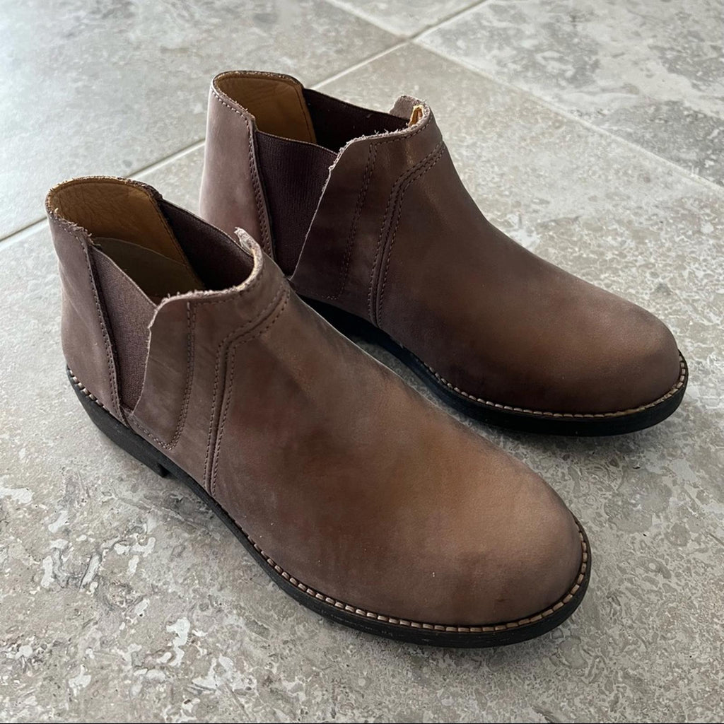 NEW Clarks Demi Beat Bronze Metallic Leather Cushion Ankle Boots UK 3, US 5.5