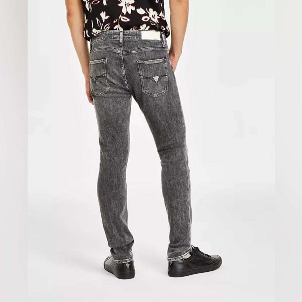 GUESS Men's Chris Slim-Straight Jeans, Size W33 x L32 NEW w/Tag $158