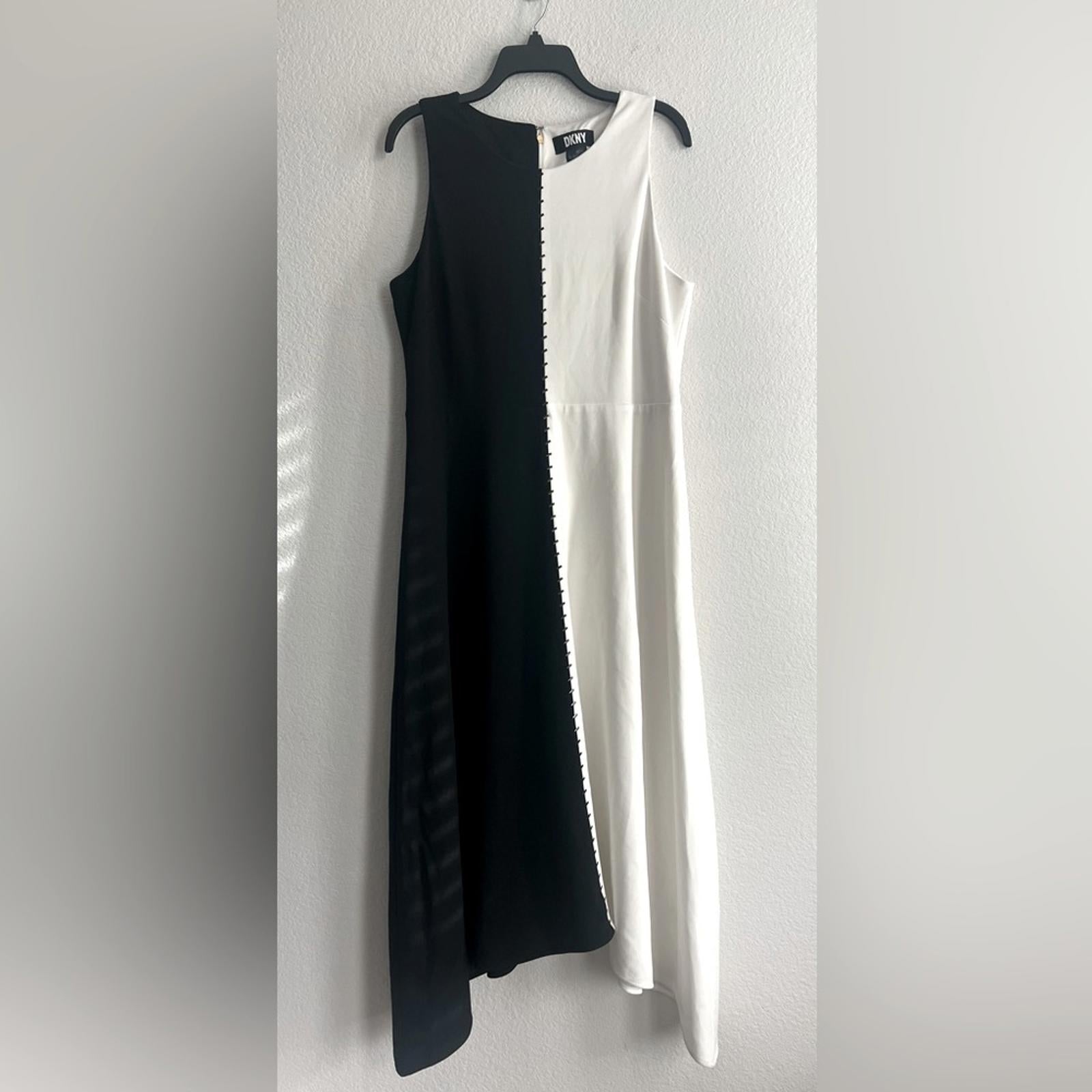 DKNY Sleeveless Color Block Handkerchief A-Line Dress Black White, NEW, Size 14