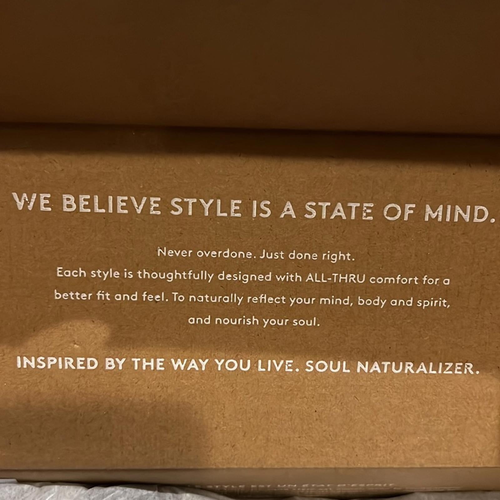 NEW Soul Naturalizer Magical Black Smooth Perforated Flats, Size 9W, New in Box