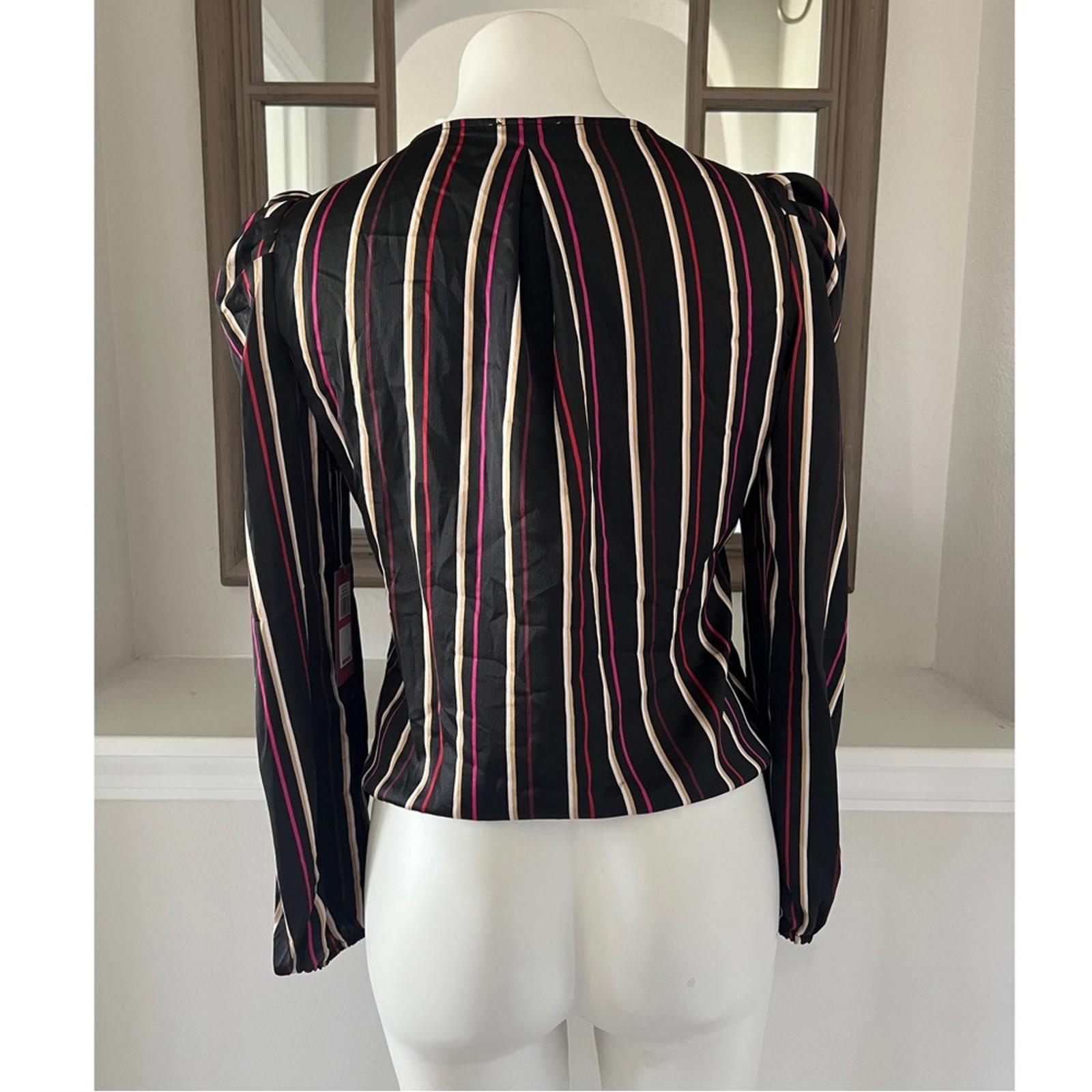 Vince Camuto Puff Shoulder Surplice Top, Rich Black Size XS New w/Tag Retail $89