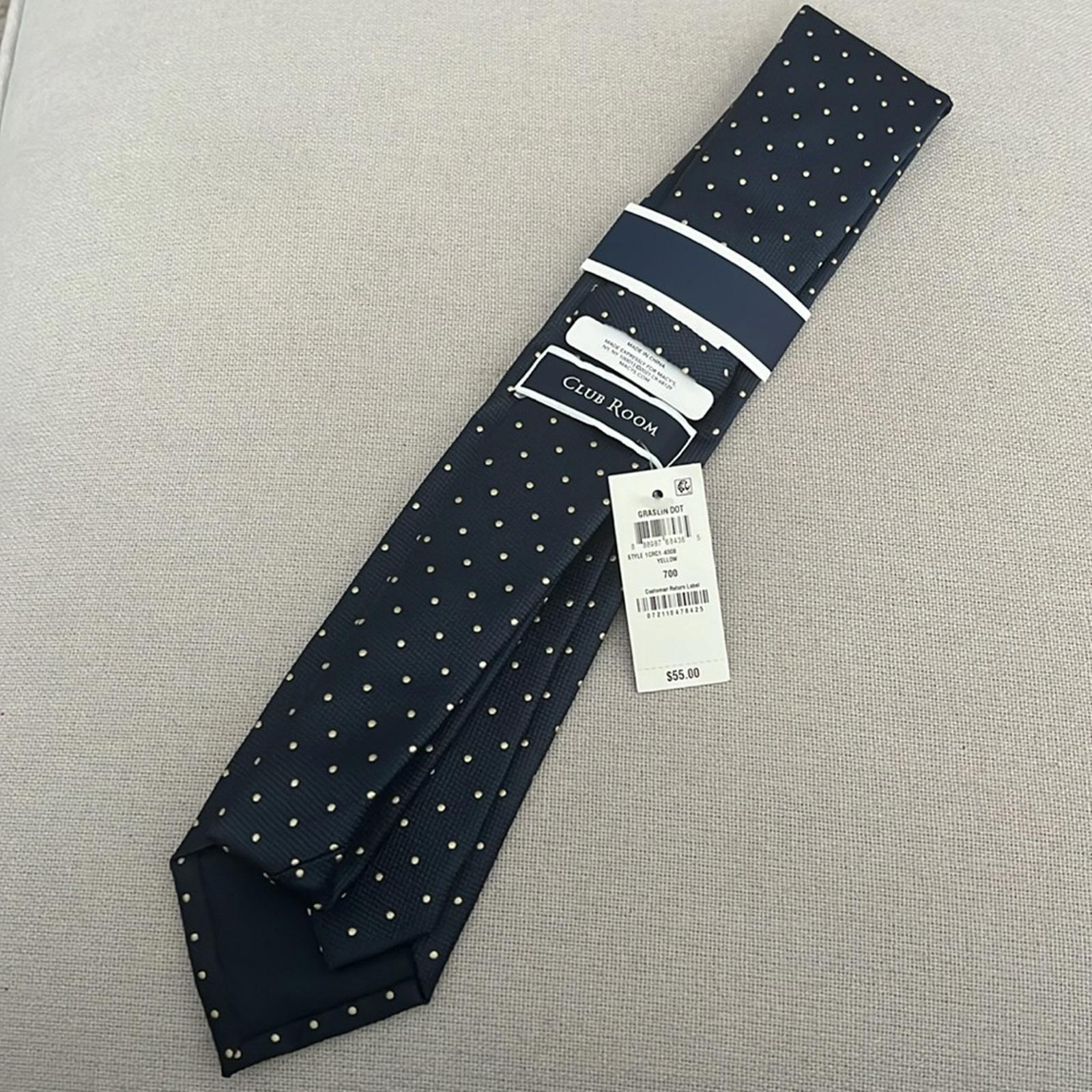 Club Room Graslin Dot Neck Tie in Navy Yellow, New with Tag