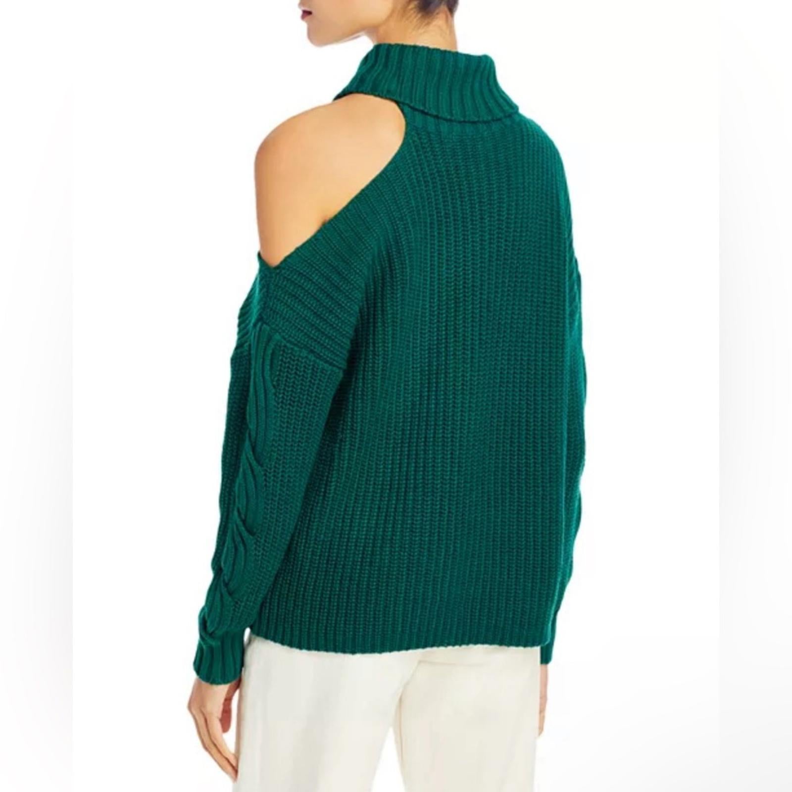 AQUA Cutout Turtleneck Sweater in Emerald Green Size XL New w/Tag