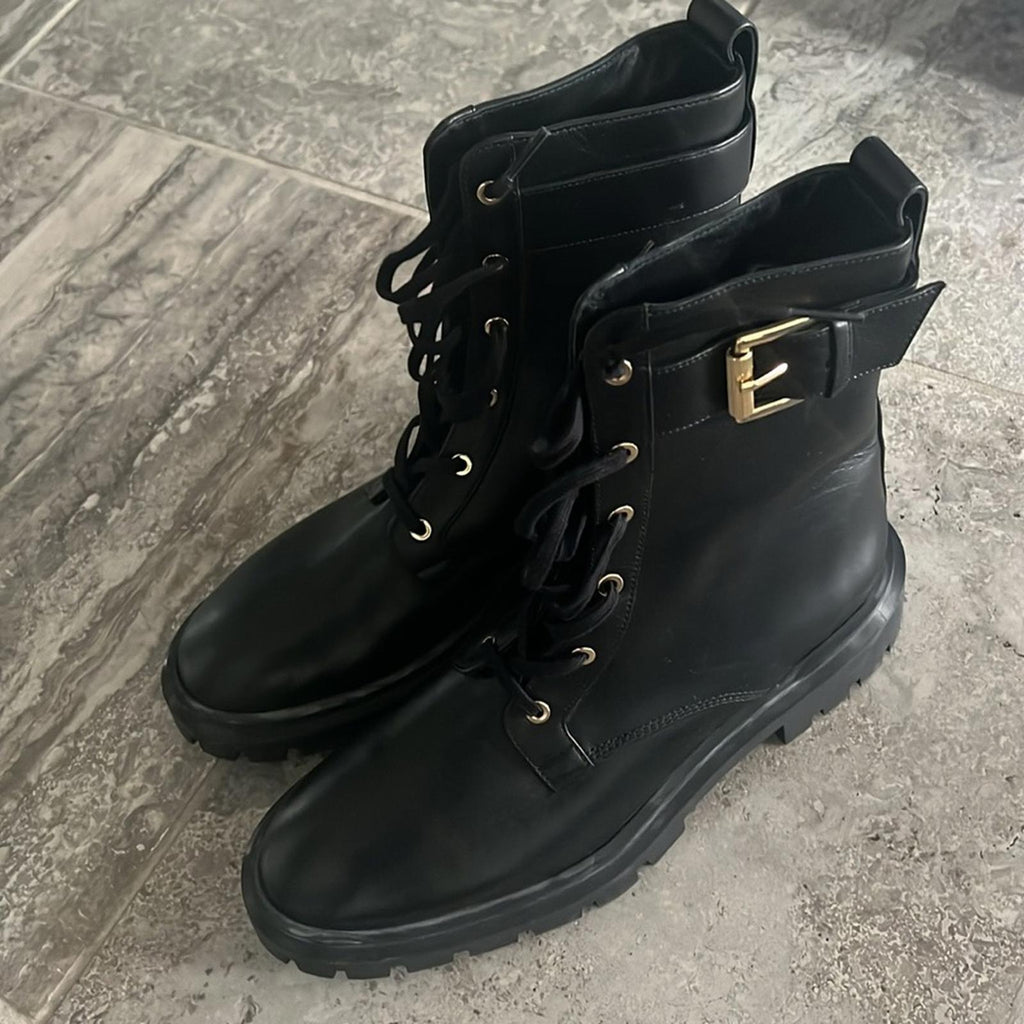 Stuart Weitzman Ultra Lug Sole Buckle Combat Boots Size 41/10.5B New Retail $695