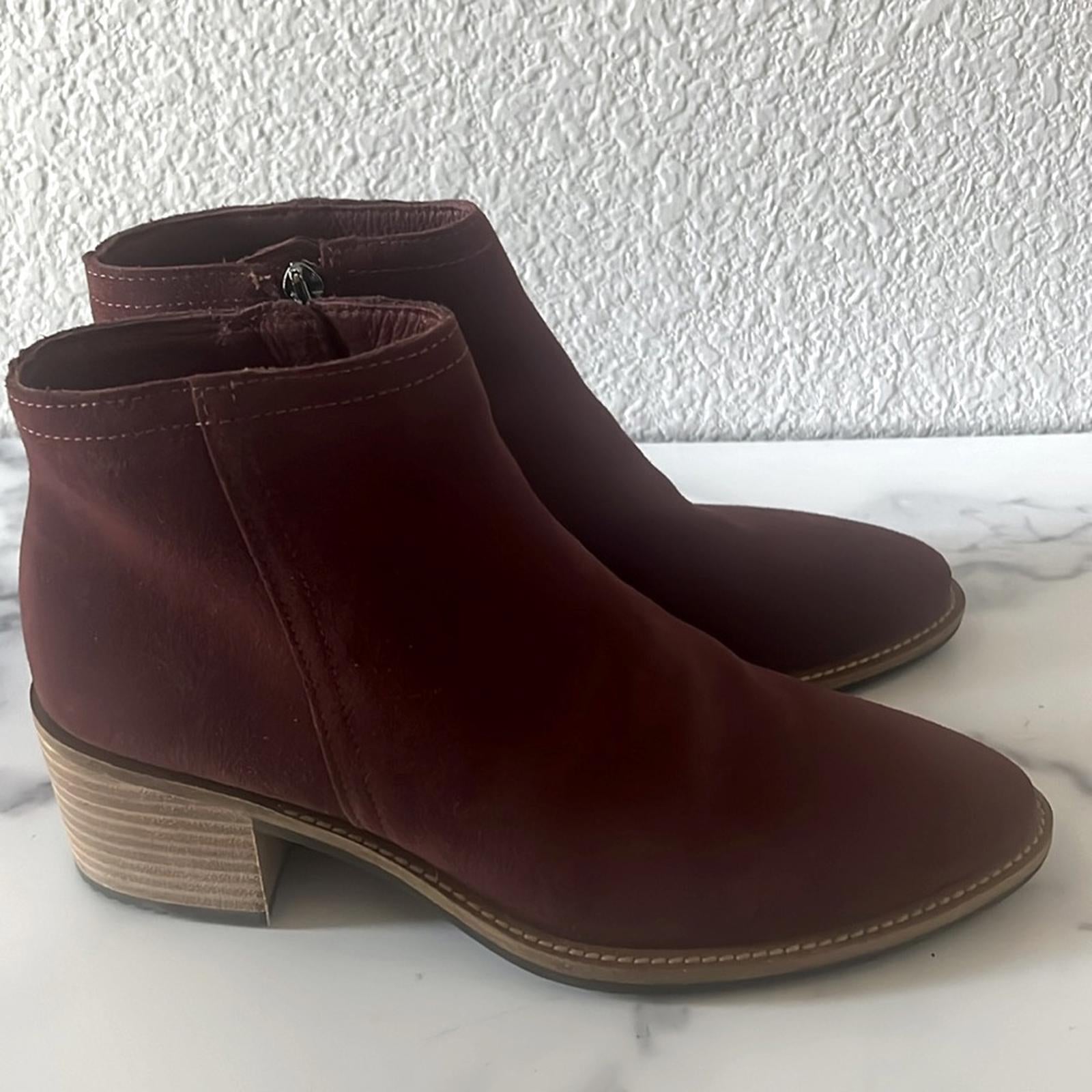 Ecco Shape 35 Sartorelle Water Repellent Ankle Booties Suede Size 37 US6-6.5 NEW