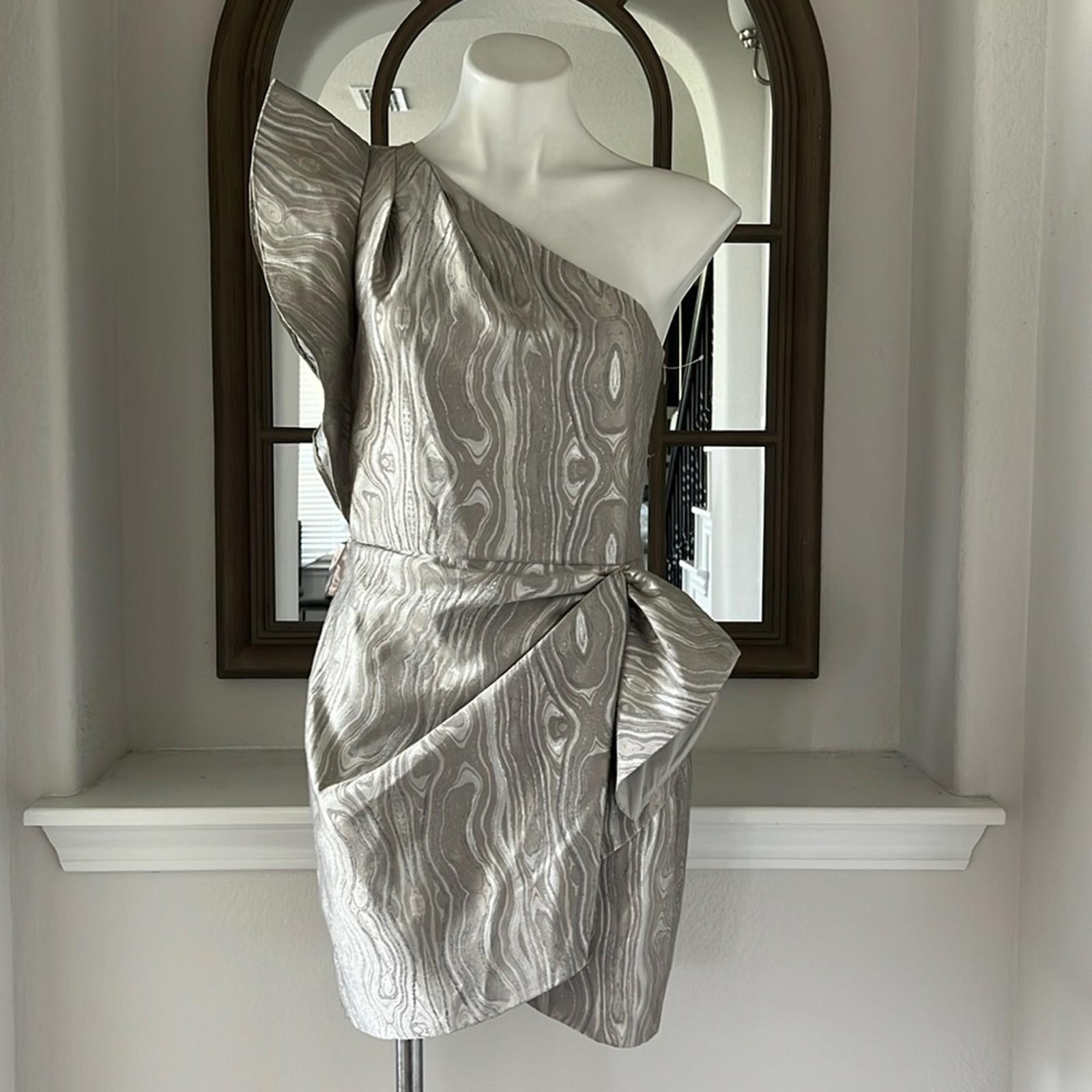 SAYLOR Ann Woodgrain Jacquard Mini Dress, Silver Size M EXCELLENT!