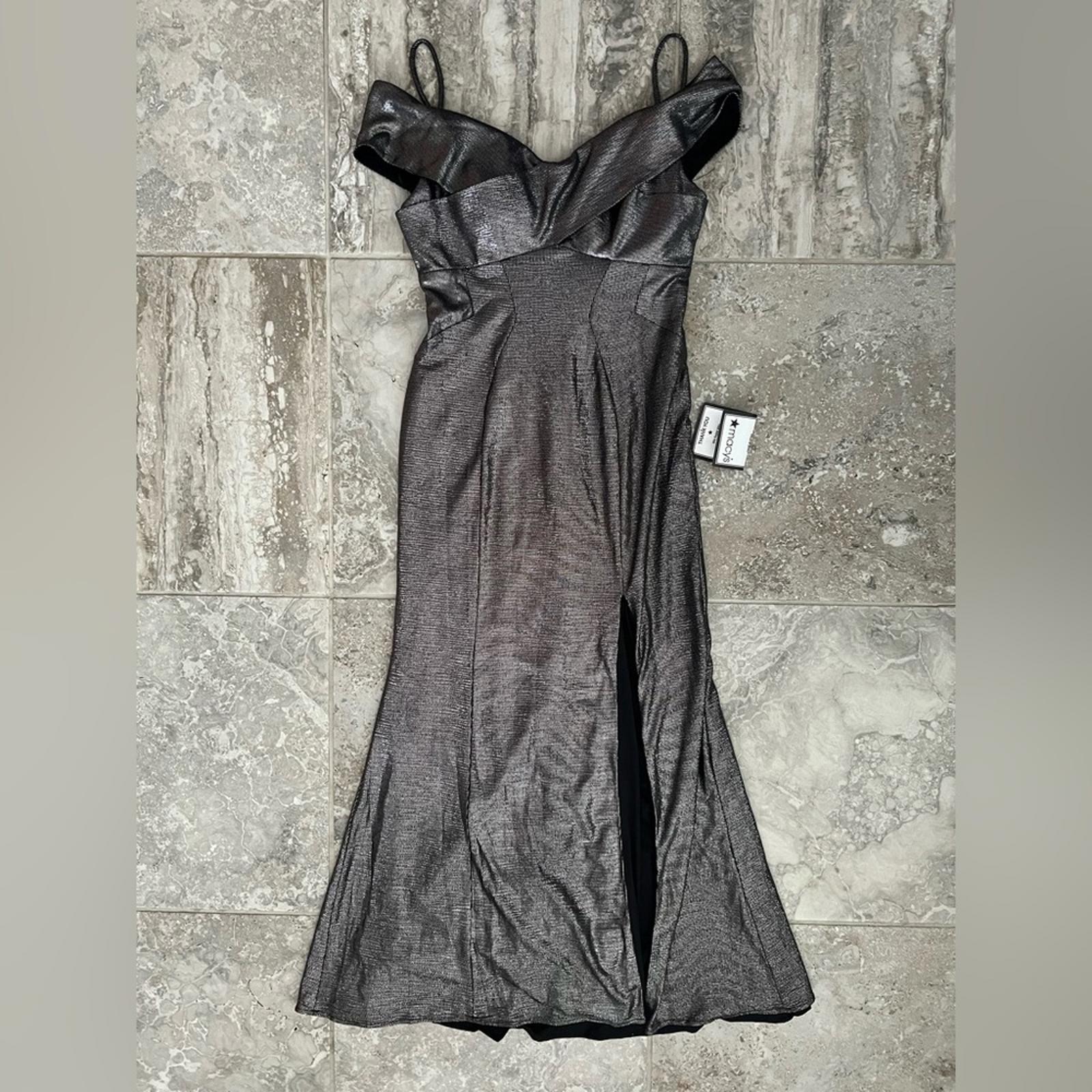 NEW Nightway Gunmetal Off-the-Shoulder Metallic Gown, Size 12 New w/Tag $129