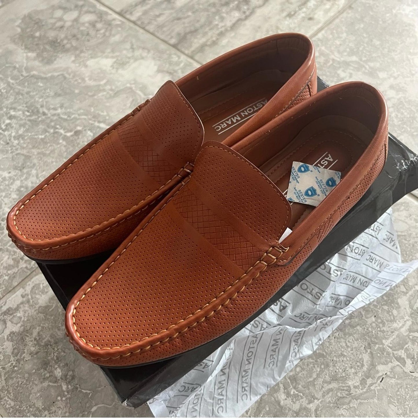 Aston Marc Men's Perforated Driving Shoes, Size US 10 M, EU 43 M New in Box