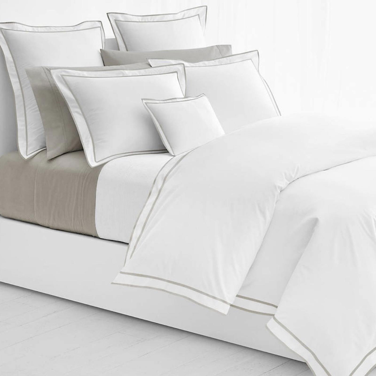 Lauren Ralph Lauren Spencer Duvet Cover in White/Soft Grey, Queen NEW w/Tag $335
