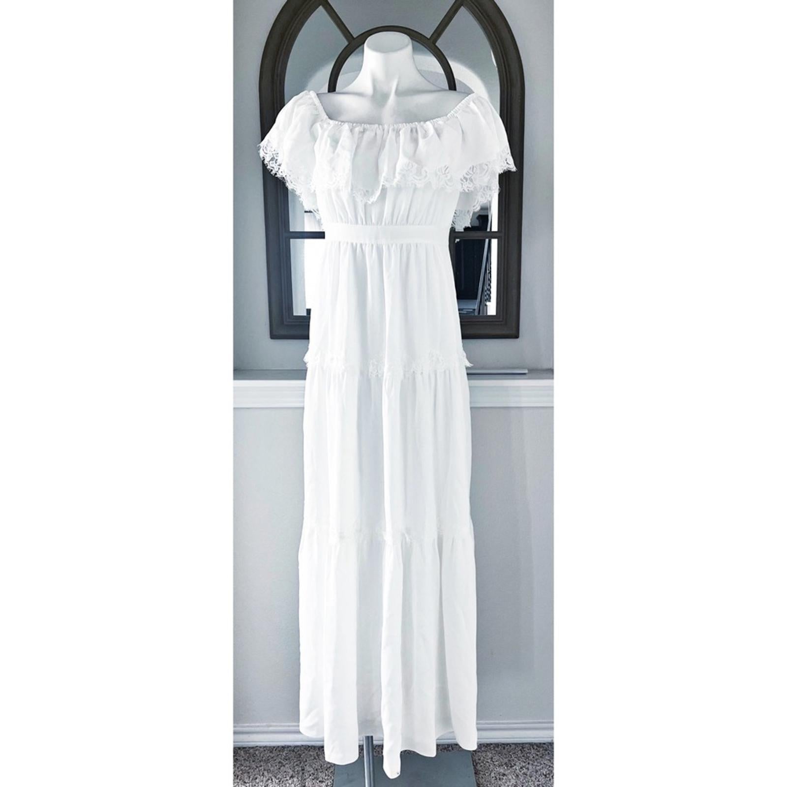 Aqua Off the Shoulder Long Evening Dress in Off-White, Size 10 New w/Tag $348