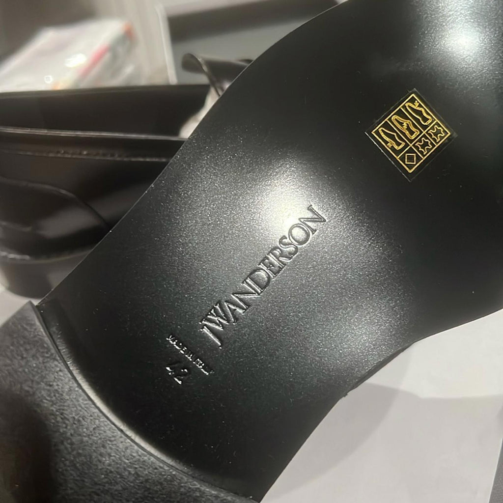 JW Anderson Anchor Logo Loafers in Black Leather Size 42 New in Box w/Dust Bag
