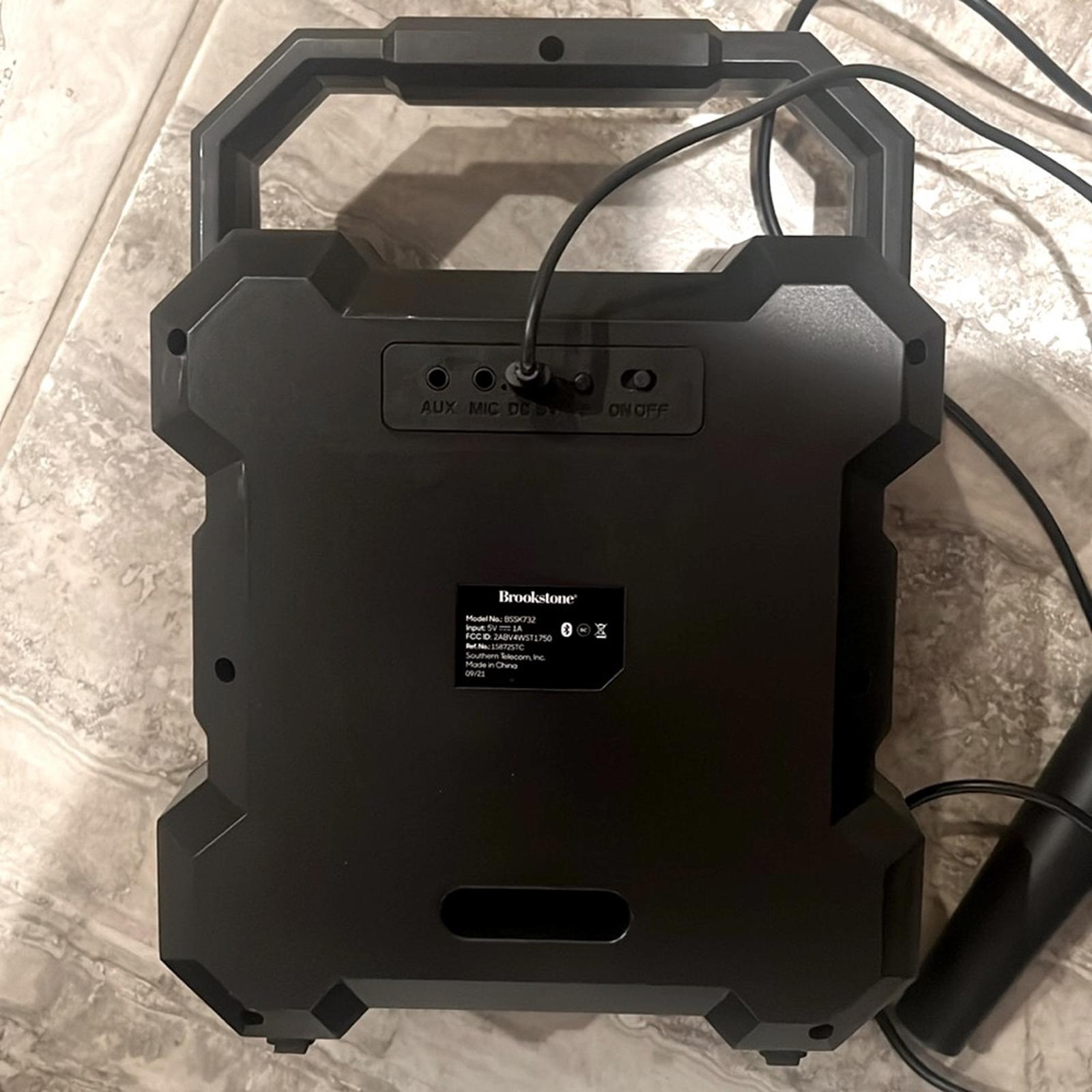 Brookstone Ruckus Portable Speaker with Microphone in Black, Open Box EXCELLENT!