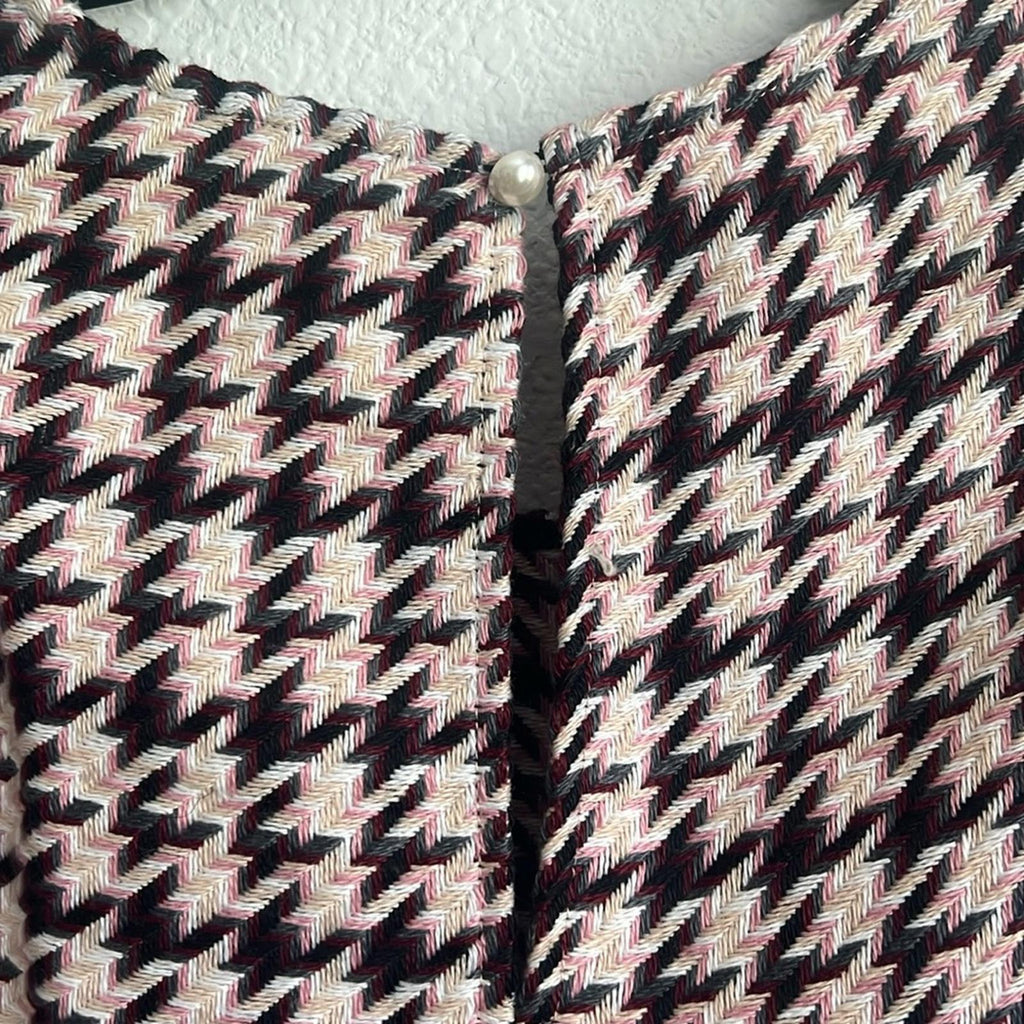 BCBGeneration Ruffle Hem Sleeveless Woven Top in Pink Red, Size XL