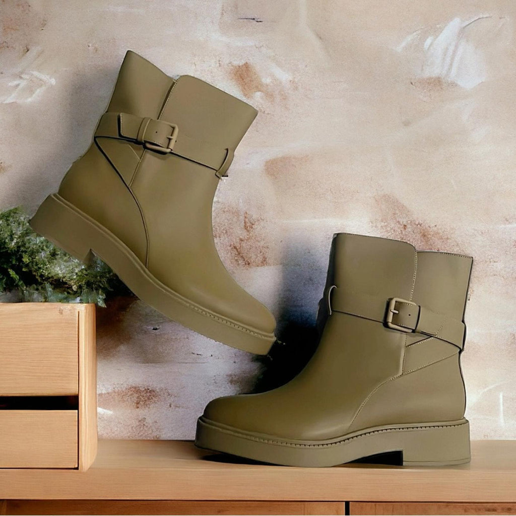 Vince Kaelyn Waterproof Boots in Cypress Green, Size 11, New in Box w/Dust Bag