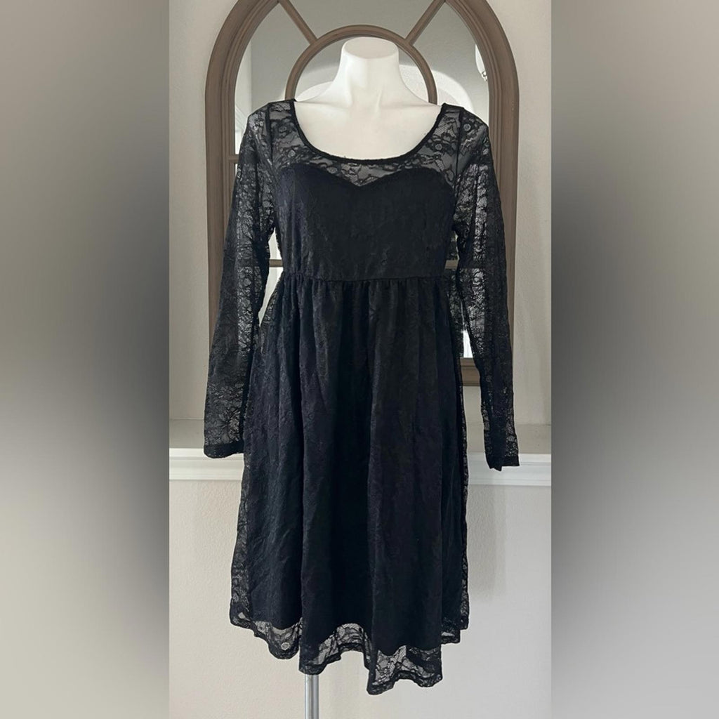 Torrid Midi Lace Dress in Black, Size 0/L EXCELLENT! $139.50