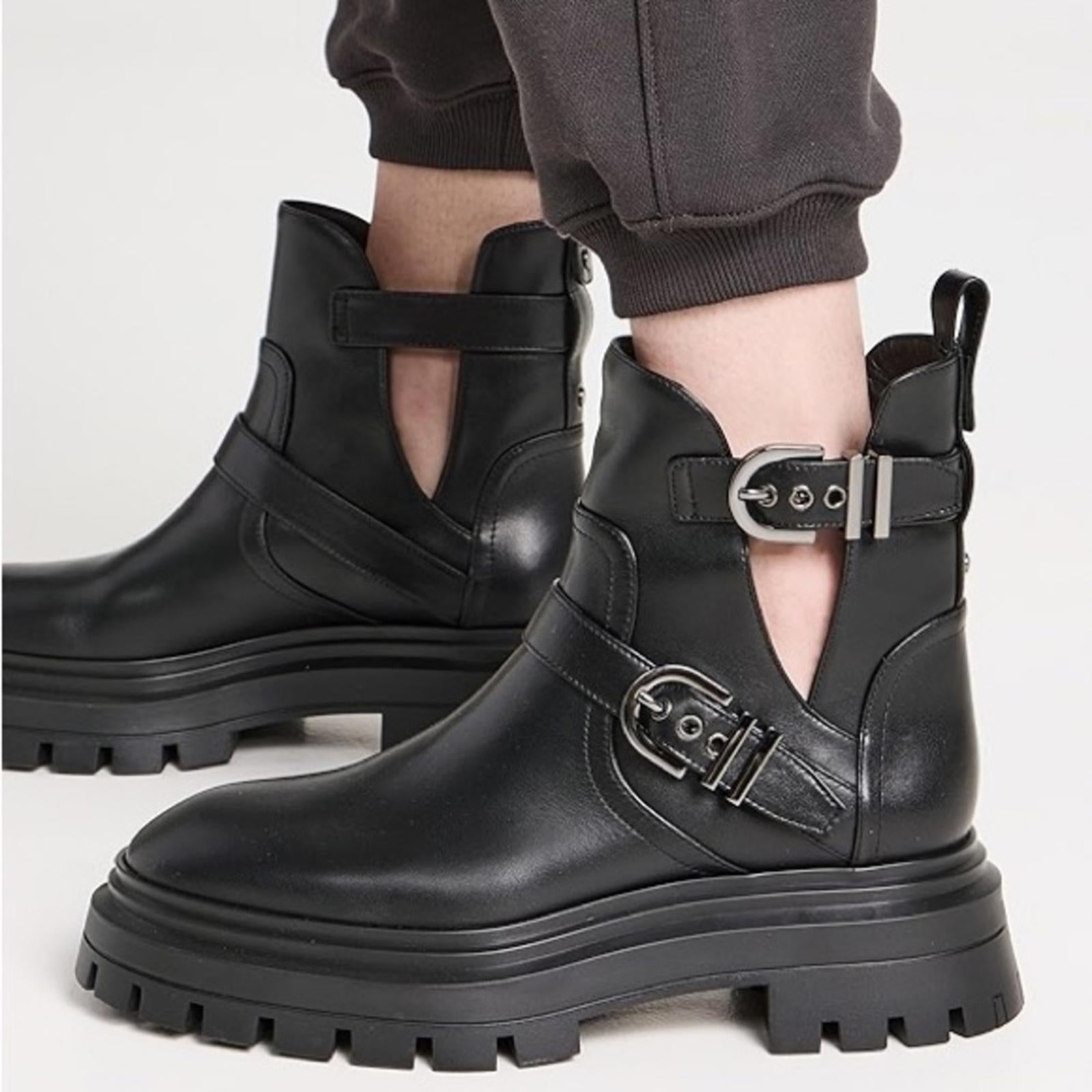 Stuart Weitzman Maverick Bedford Moto Buckled Booties in Black 5.5 NEW +DustBag