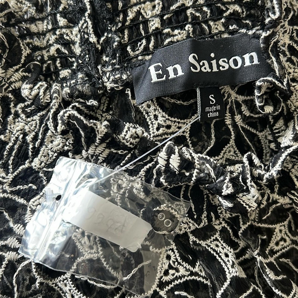 En Saison Embroidered Mock Neck Top, Size S NEW