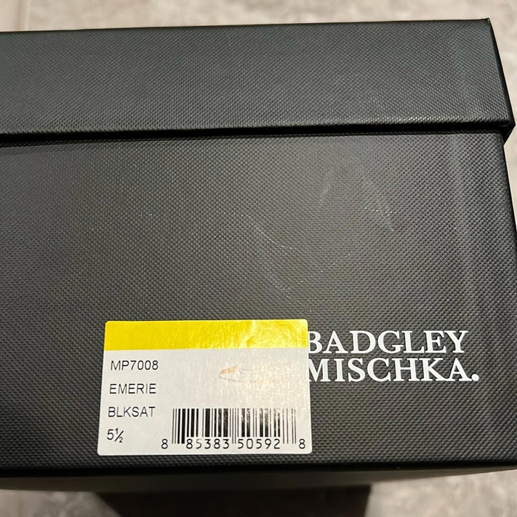 Badgley Mischka Emerie Slip On Embellished Flats Black, Size 5.5 NEW +DustBag