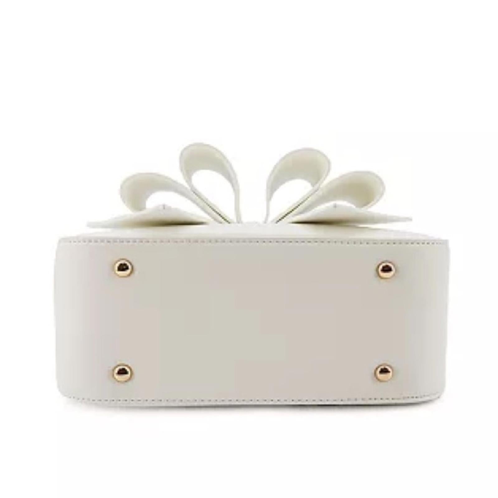 Like Dreams Madeline Bow Small Crossbody Bag in Cream White, NWT