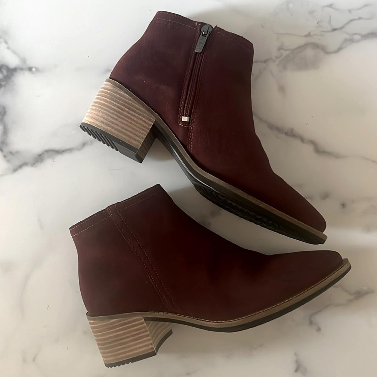 Ecco Shape 35 Sartorelle Water Repellent Ankle Booties Suede Size 37 US6-6.5 NEW