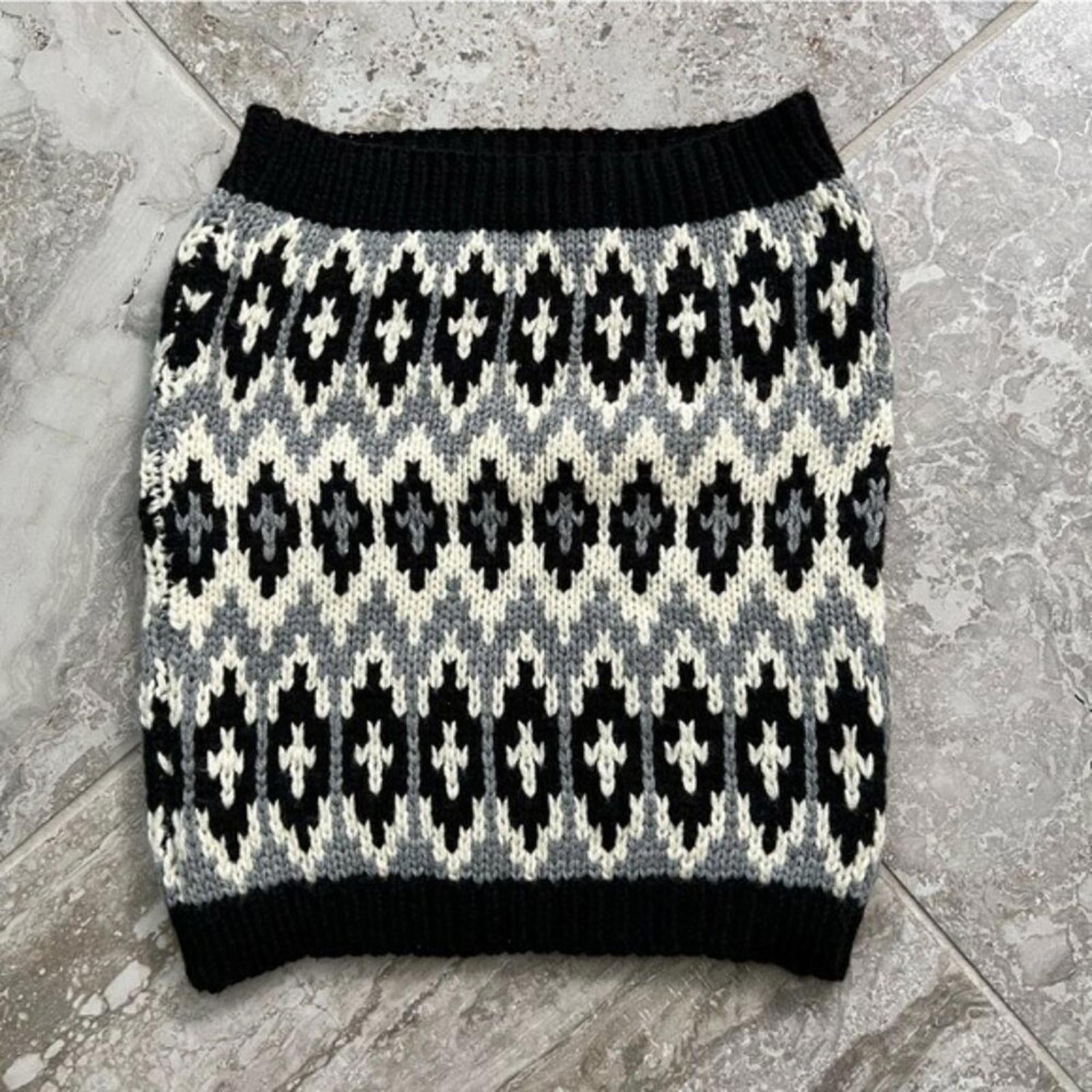 NWT Old Navy Neck Warmer in Knit Black Cream Grey, One Size, New w/Tag