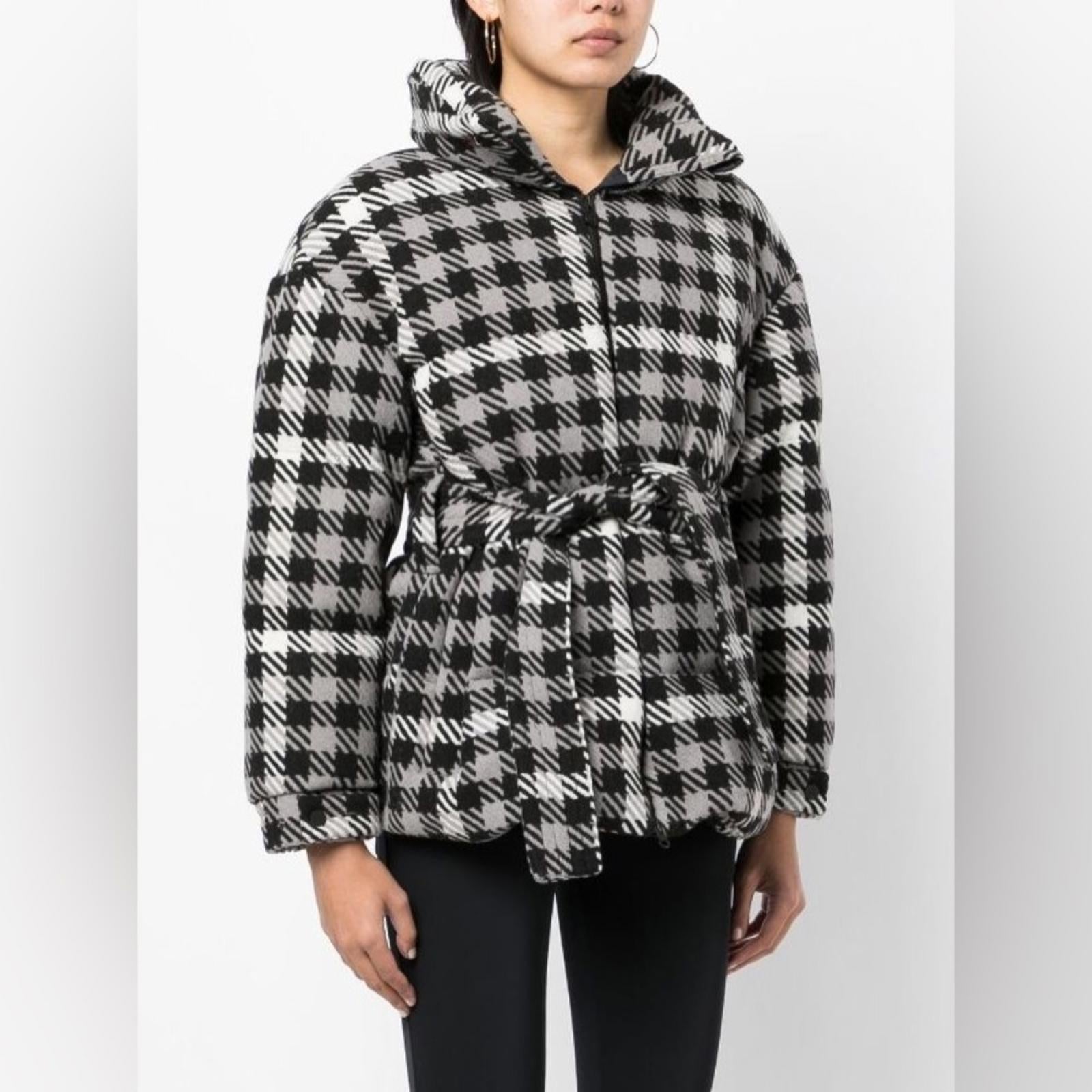 Perfect Moment Star Gingham puffer Jacket, Black & White Size M, New w/Tag