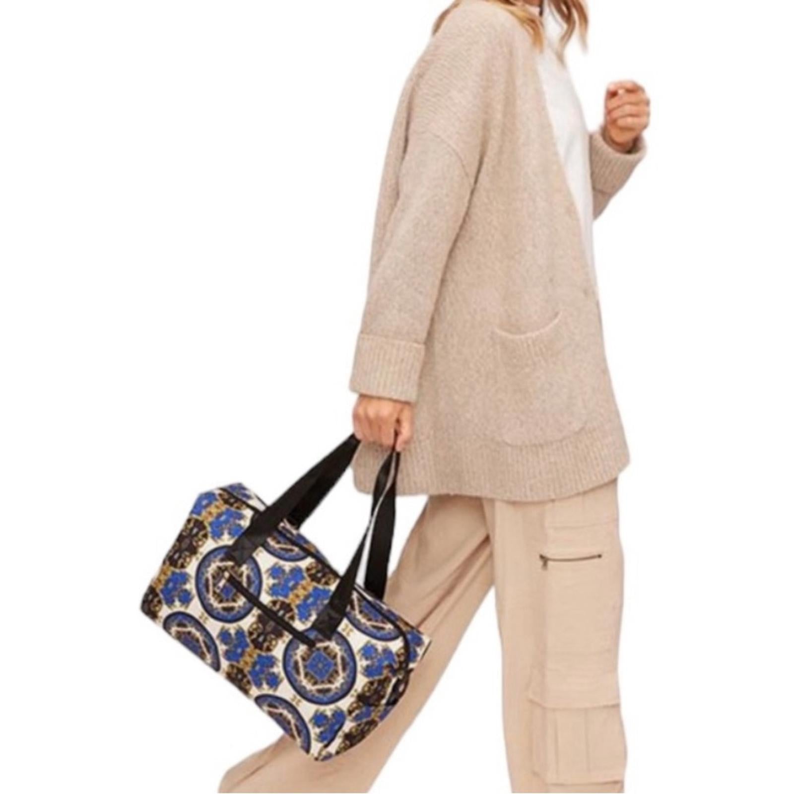 Alice + Olivia Duffle Bag, Regal Romance with Pockets, Sac de Sports New w/Tag