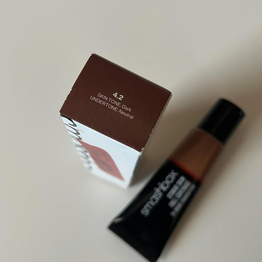 Smashbox Studio  (4.2 Dark Neutral) Skin Full Coverage 24Hr Foundation NEW
