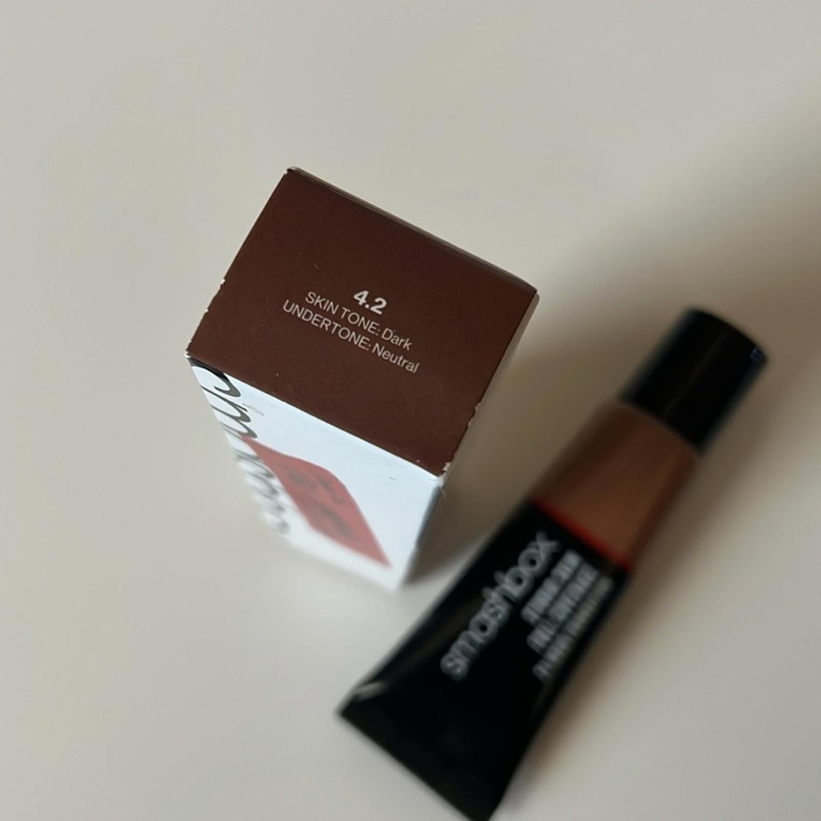 Smashbox Studio  (4.2 Dark Neutral) Skin Full Coverage 24Hr Foundation NEW