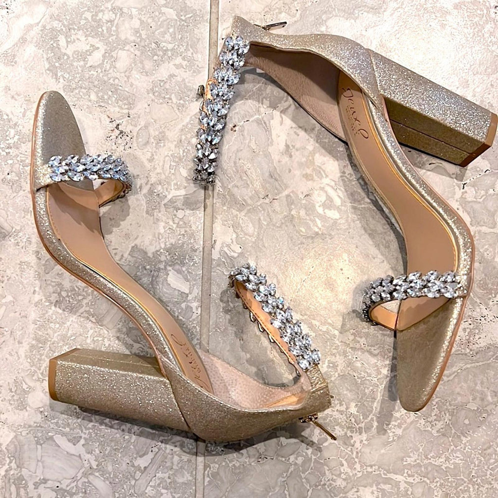 Jewel Badgley Mischka Odessa, Champagne w/Dazzling Crystals Size 8.5 Retail $119