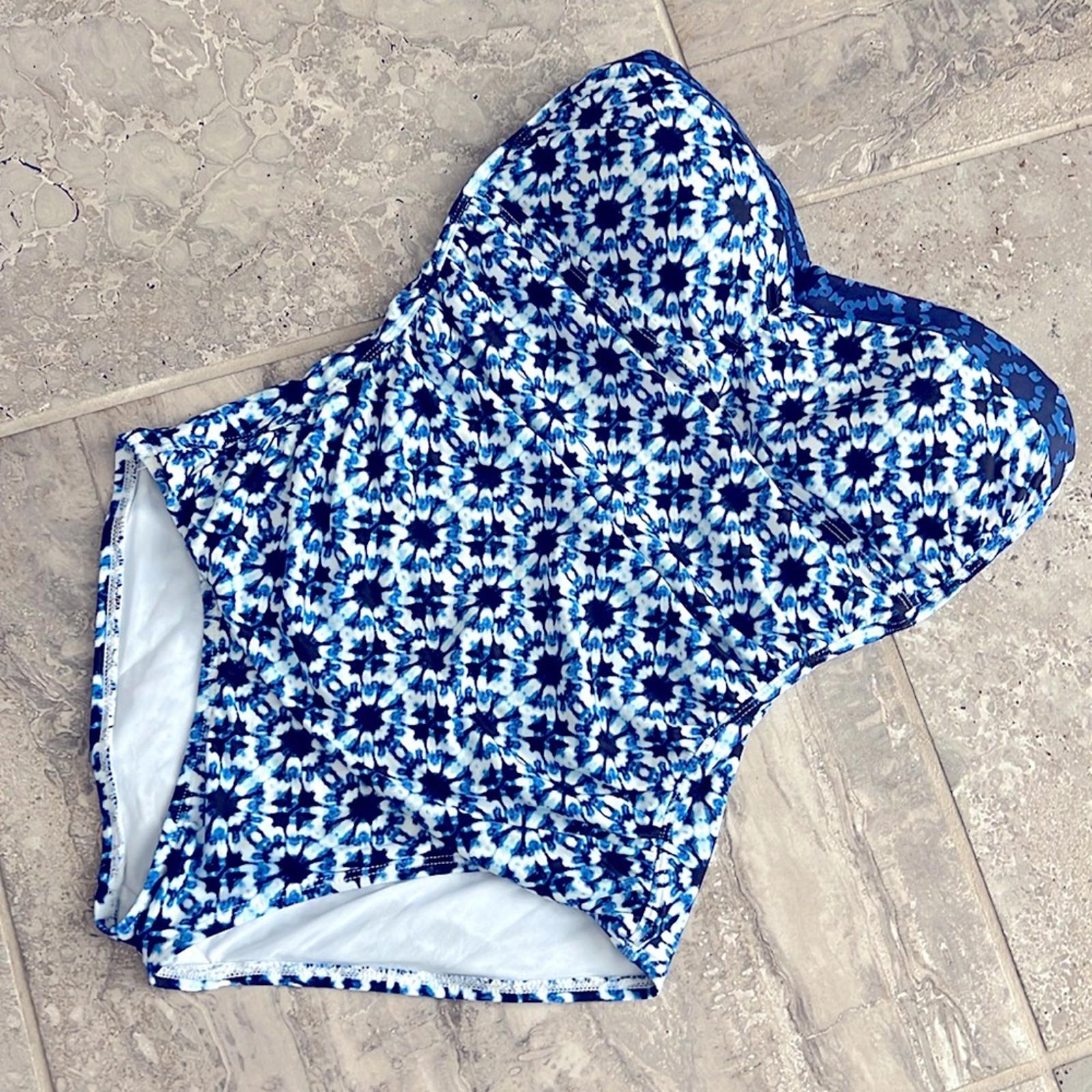 Tommy Bahama Swim Pansy Shirred Bandeau One Piece Swimsuit, Size 6 Excellent!