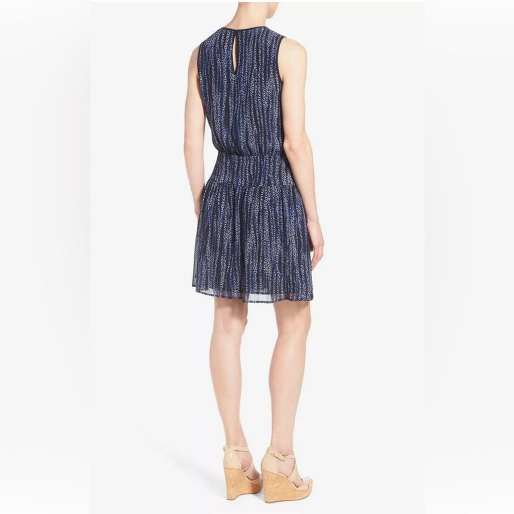 Michael Kors Burnell Smocked Georgette Dress in Navy, Size 0 EXCELLENT $160
