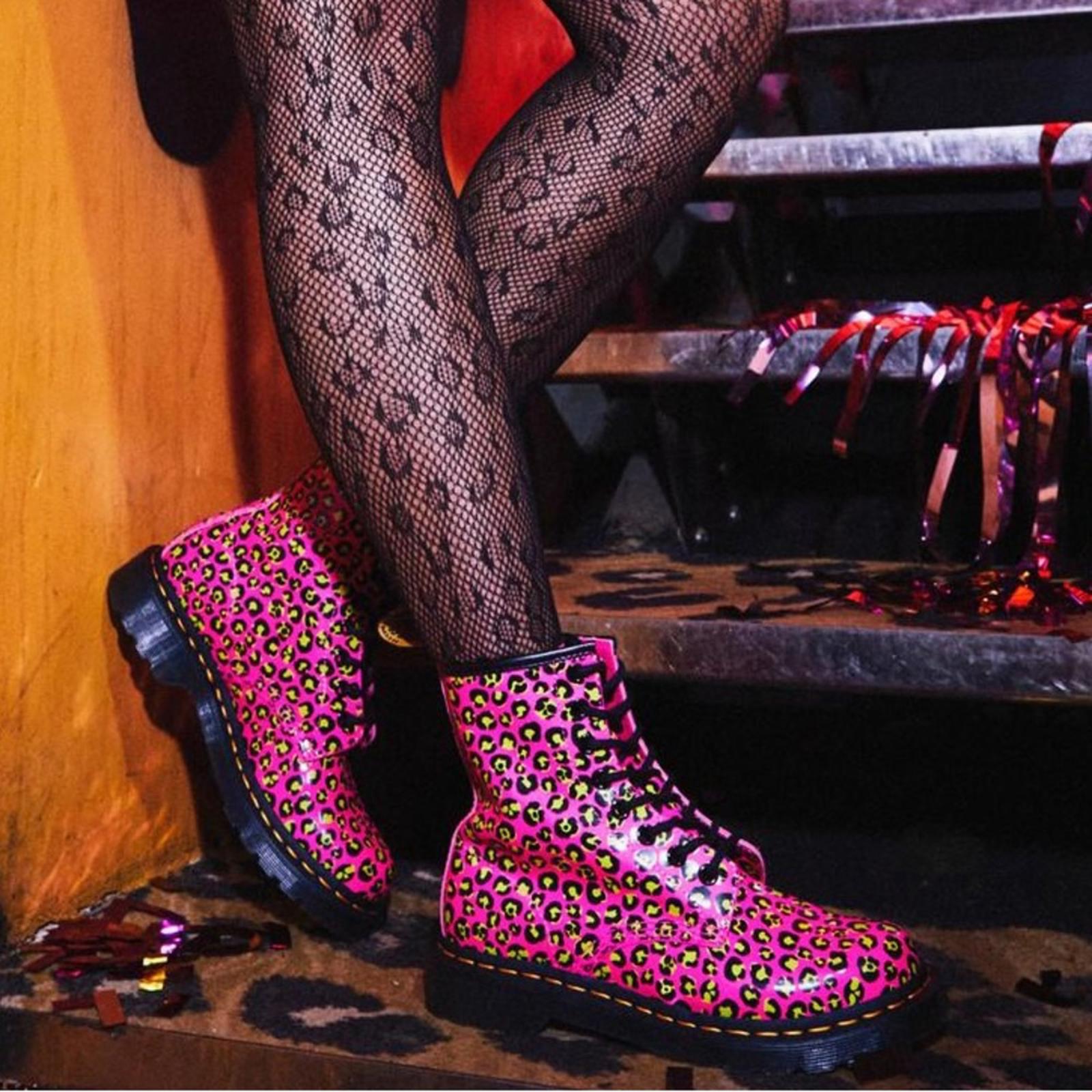 Dr Martens 1460 Leopard Smooth Leather Lace Up Boots, Pink Size 8 New w/o Box