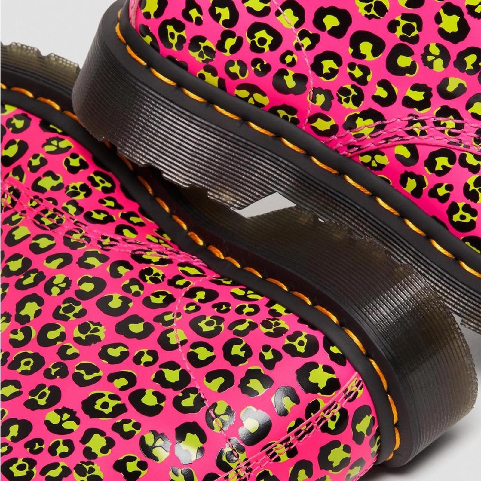 Dr Martens 1460 Leopard Smooth Leather Lace Up Boots, Pink Size 8 New w/o Box