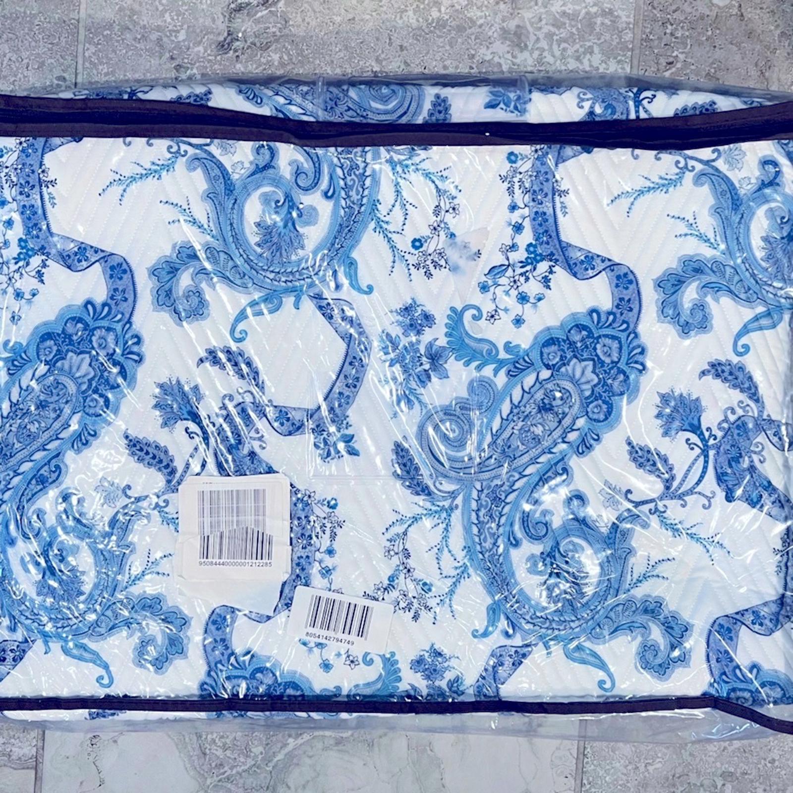 ETRO Home Loures Queen Quilted Bedspread, Paisley White & Blue, New with Tag