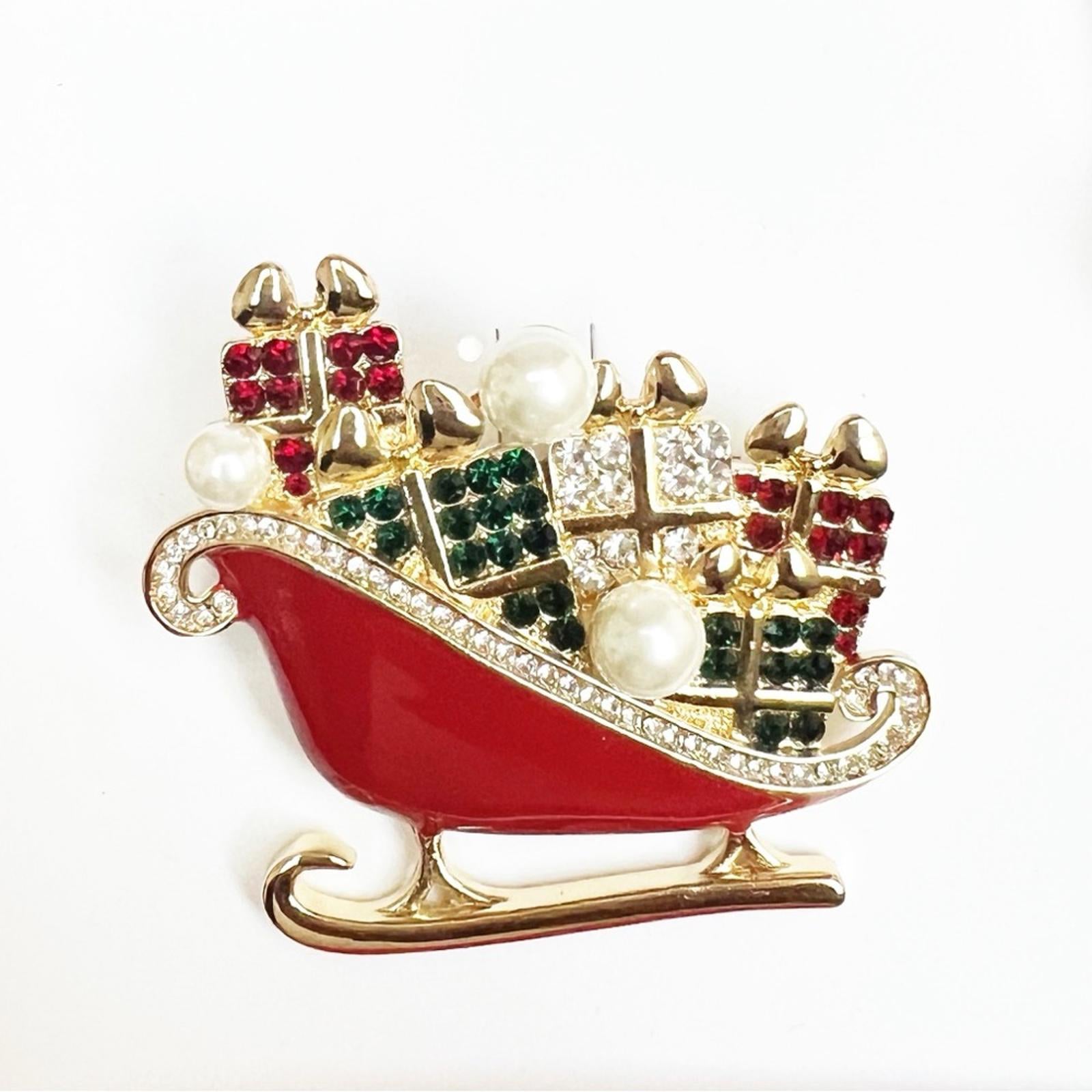 Charter Club Sleigh Presents Pin/ Brooch, Gold-Tone New in Box Retail $29.50
