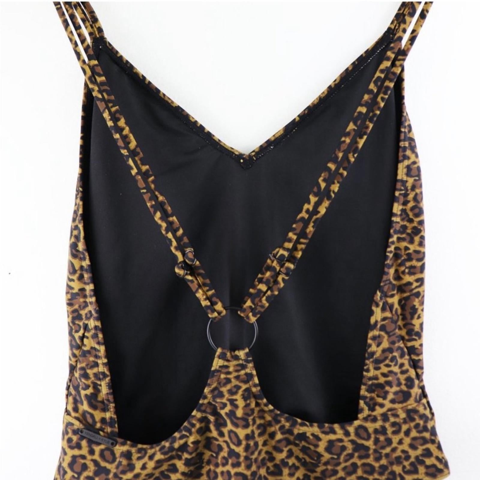 Kendall + Kylie Ring Back V-Neck One Piece Swimsuit Size M, New w/Tag $120