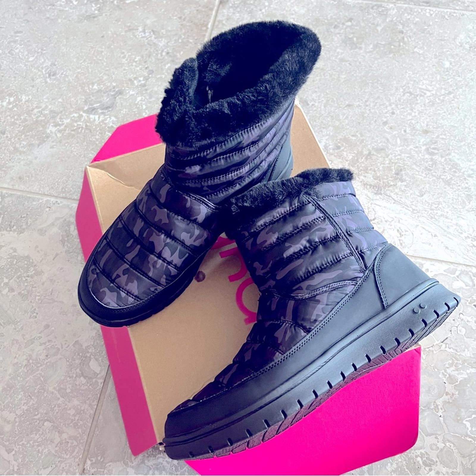 Ryka Suzy Ankle Booties, Water Repellent Winter Boots Size 11 M, New in Box