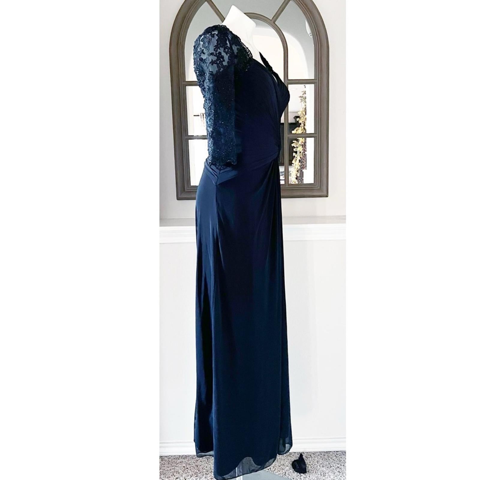 NWT La Femme Jersey Gown w/Knot Detail & Lace Sleeves, Size 4 New w/Tag $515
