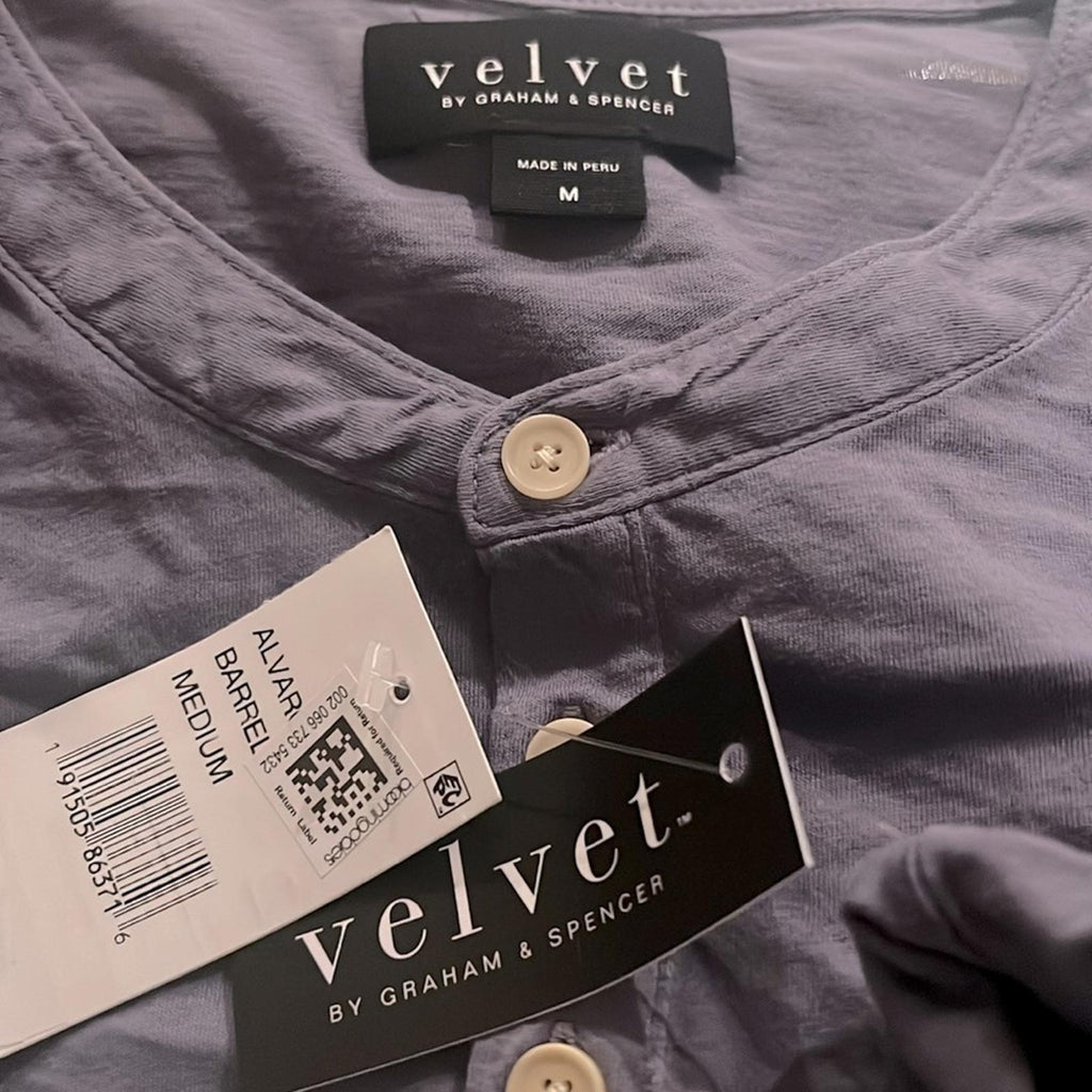 NWT Velvet by Graham & Spencer Alvaro Henley Size M New w/Tag $108 (Sold Out)