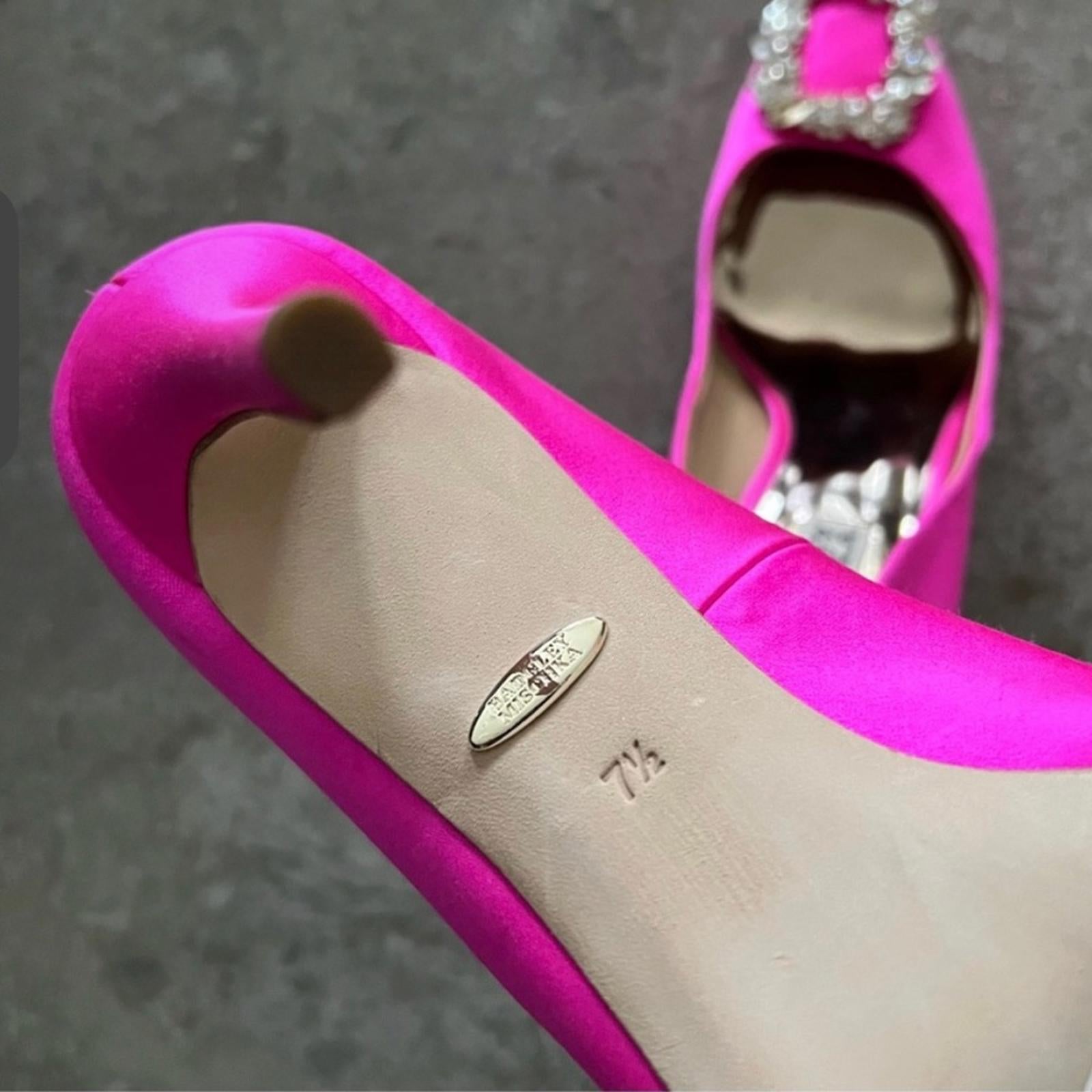 Badgley Mischka Cher Satin Brooch Embellished Pumps Pink, Size 7.5 New + DustBag