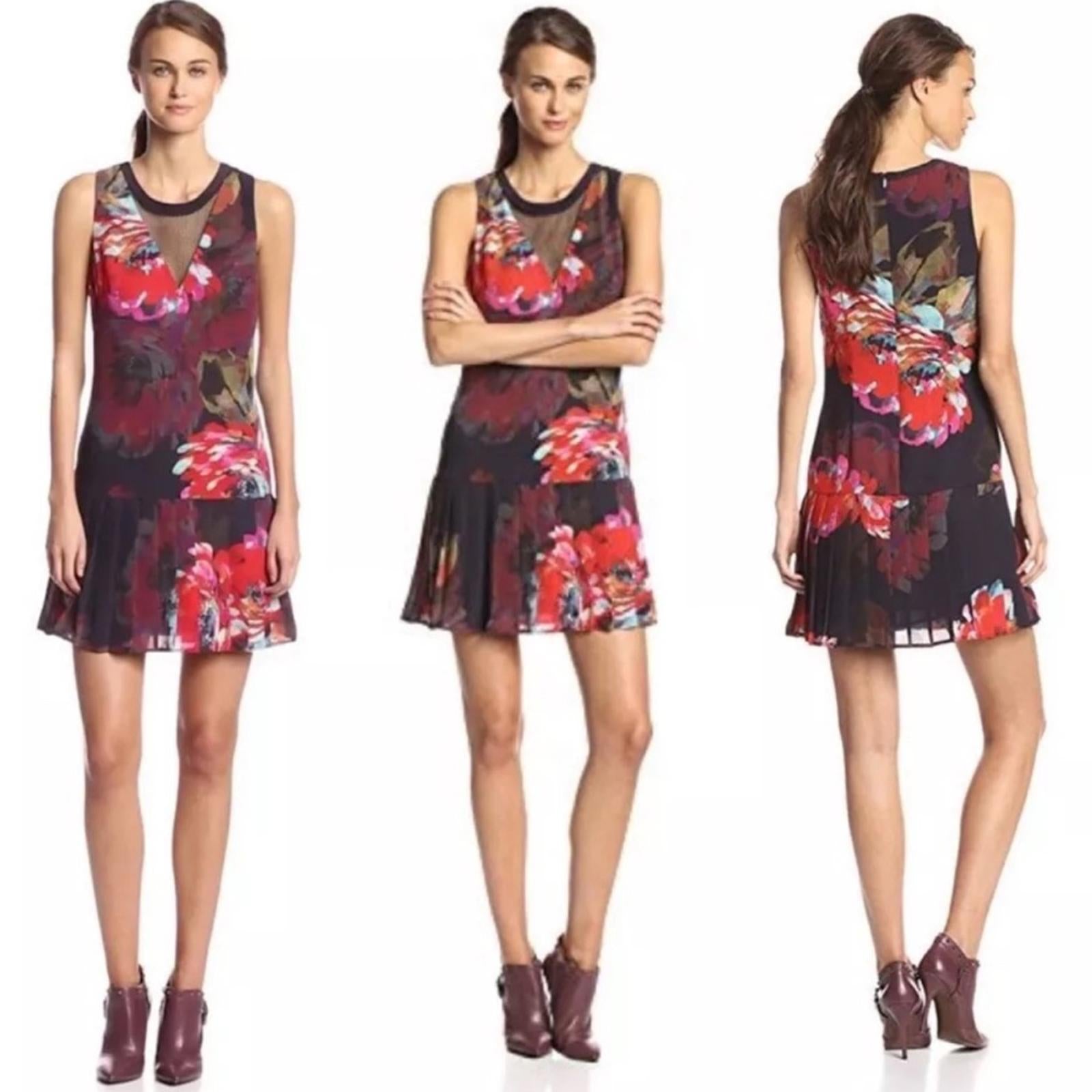Trina Turk Shakira Georgette Floral Pleated Dress Size 6 EXCELLENT! Retail $258