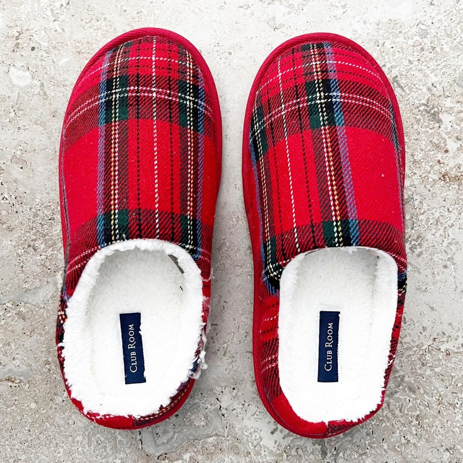 Club Room Mens Flannel Plaid Slide Slippers, (Red, Medium) Size 8-9 New in Box
