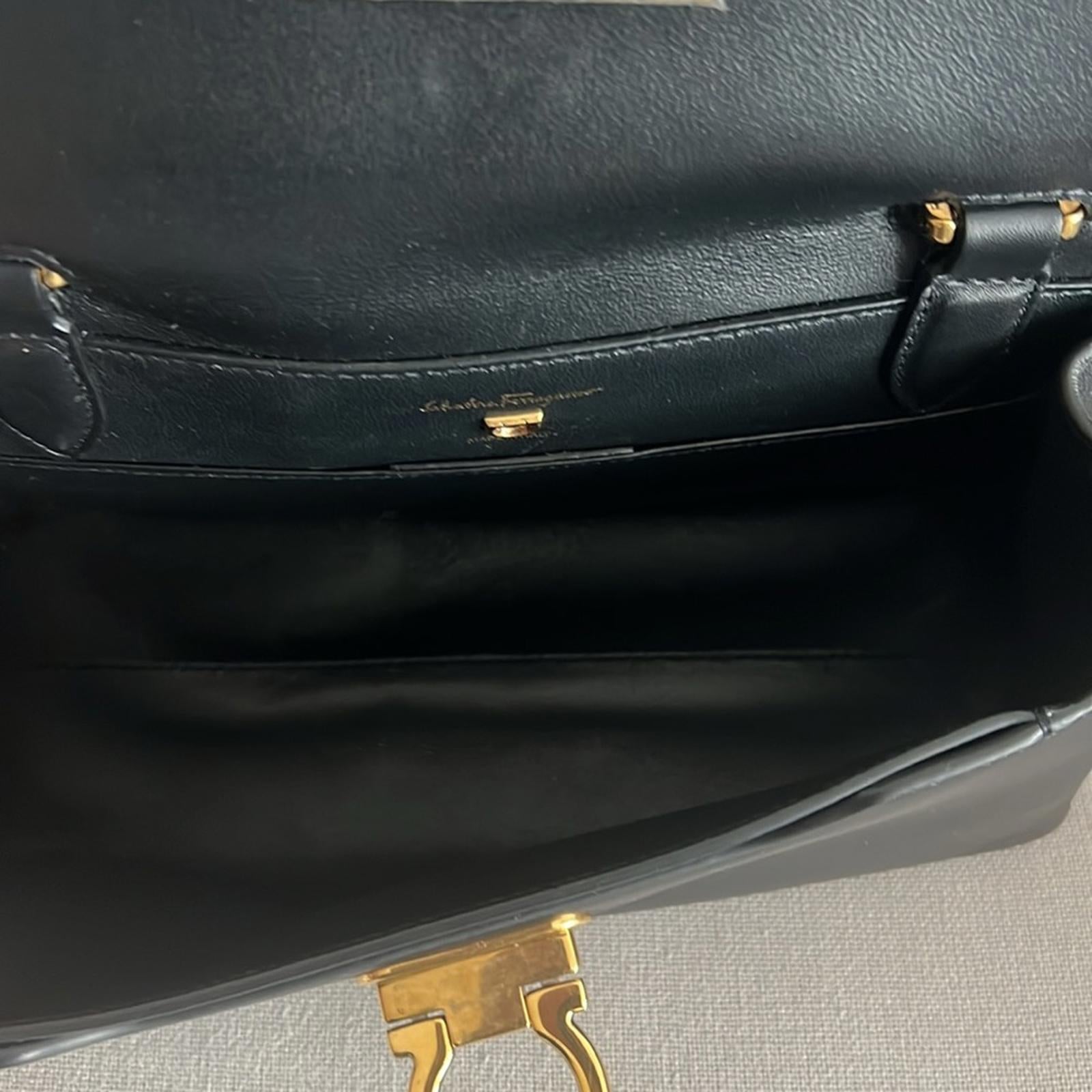 Salvatore Ferragamo Trifolio Swing Leather Shoulder Bag in Black, Like New